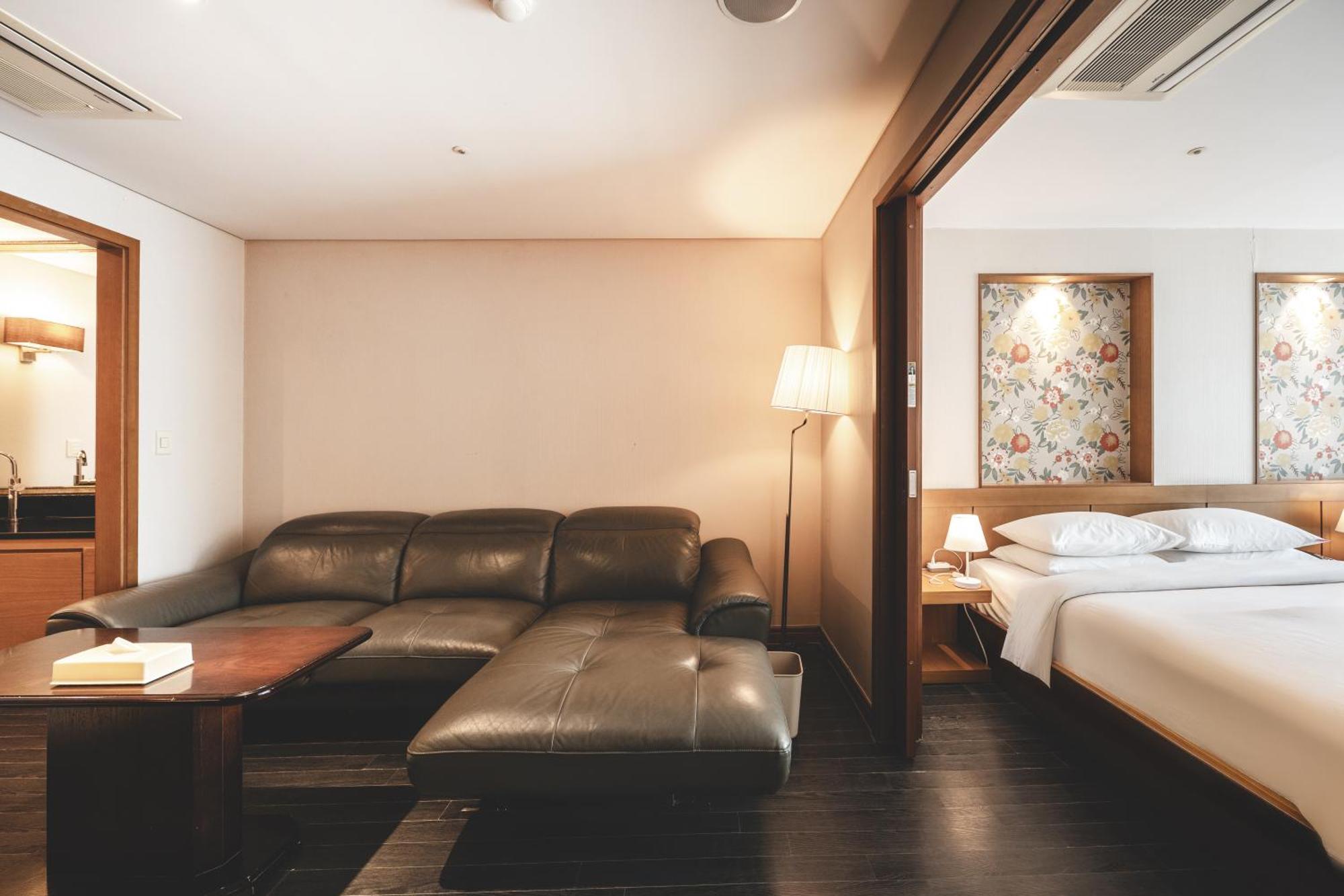 Sunset Hotel Busan Phòng bức ảnh