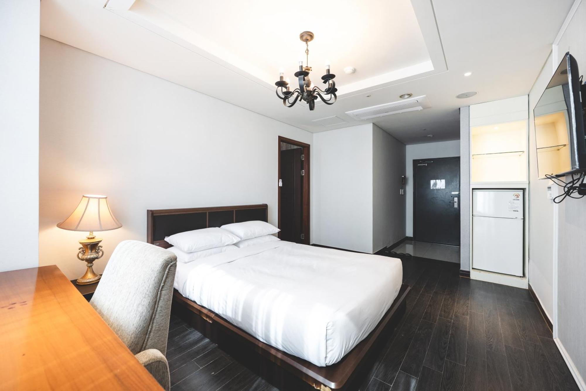 Sunset Hotel Busan Phòng bức ảnh